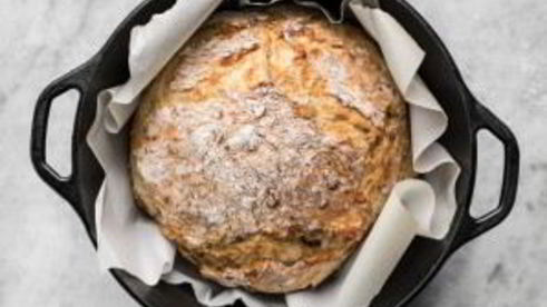 хлеб с сушеными томатами и базиликом