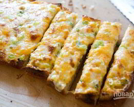 Хлеб, запеченный с сыром