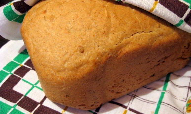 Рецепт лукового хлеба в хлебопечке из ржаной и пшеничной муки