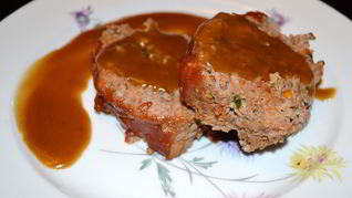 Мясной хлеб с подливом