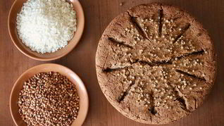 Печенье и хлеб из гречневой муки