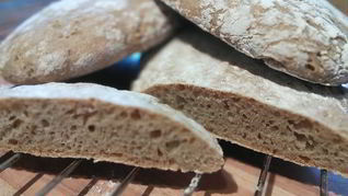 Рогиатта — чиабатта на ржаной муке