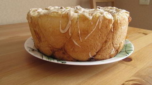 сдобный хлеб с персиком и карамелью