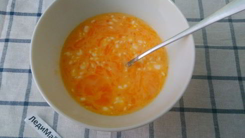 хворост на желтках