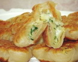 Конвертики на кефире с сыром и зеленью