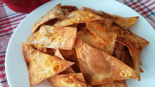 Чипсы из лаваша с копченой паприкой