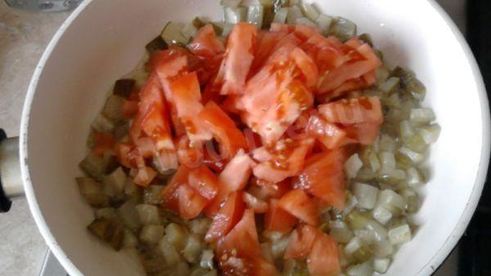 фаршированный овощами лаваш в духовке