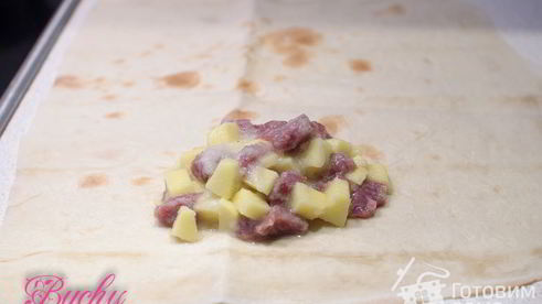 конвертики из лаваша с мясом и картофелем