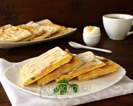 Конвертики из лаваша с сыром и ветчиной