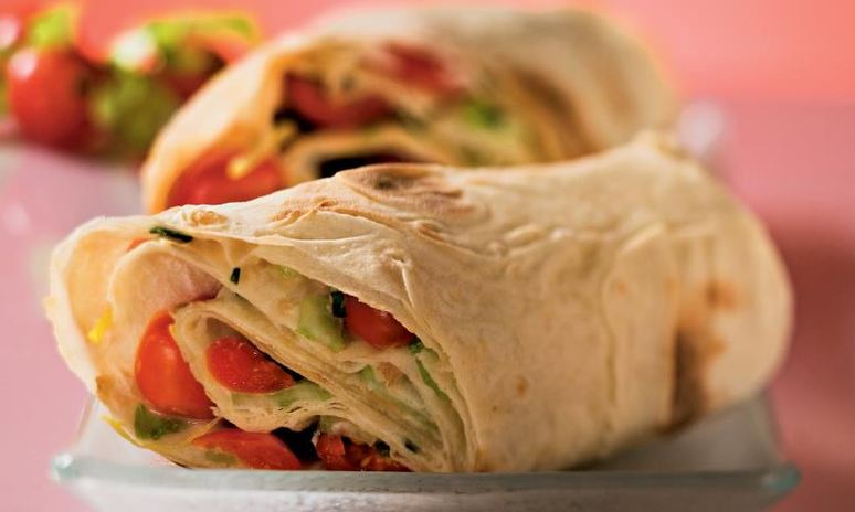 Рецепт лаваша, начиненного салатом острая и кровавая мэри