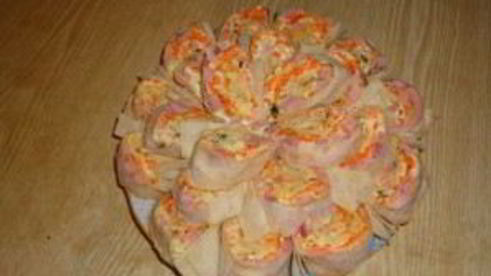 лаваш с корейской морковкой и ветчиной