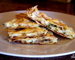 Лаваш с луком и сыром