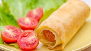 Лаваш с сосиской и сыром