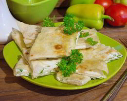 Лаваш с творогом в духовке