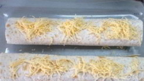 лаваш, запеченный с сыром