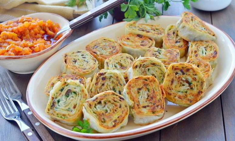 Рецепт рулетиков из лаваша с картофелем, грибами и зеленью