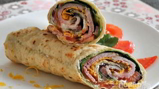 Рулетики из лаваша с ветчиной