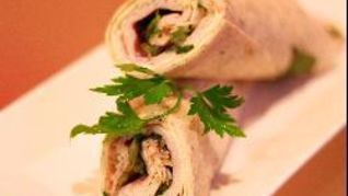 Рулеты из лаваша с индейкой