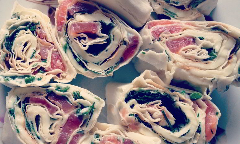 Рецепт рулетов из лаваша с семгой