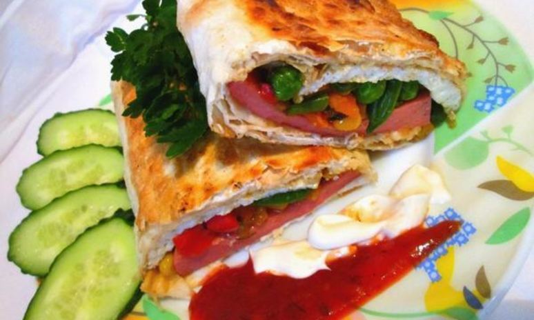 Рецепт сытного завтрака в лаваше