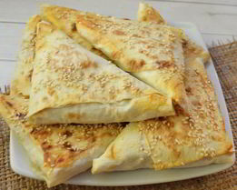 Треугольники из лаваша с творогом