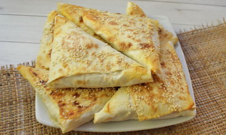 Рецепт треугольников из лаваша с творогом
