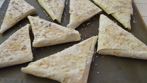 треугольники из лаваша с творогом