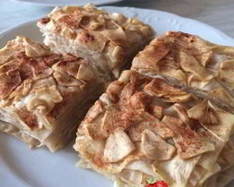 Яблочно-медовый десерт из лаваша