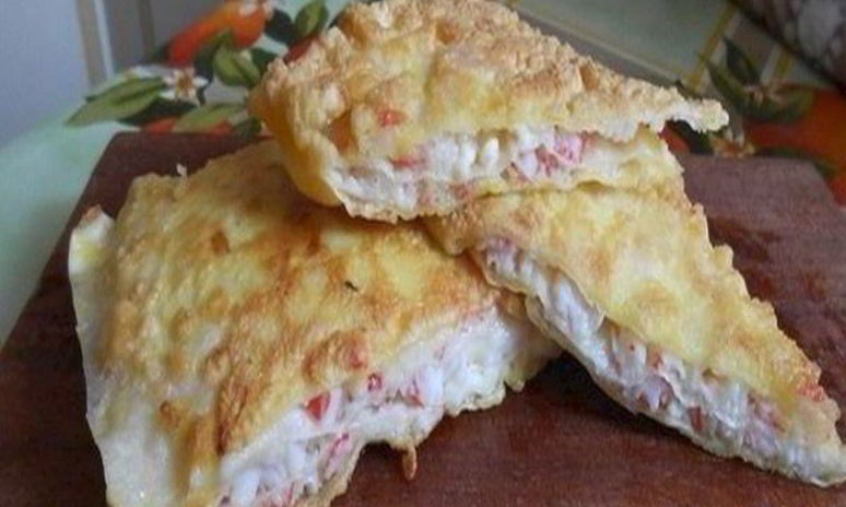 Рецепт закуски из тонкого лаваша и крабовых палочек