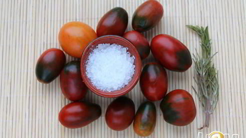 фокачча с помидорами