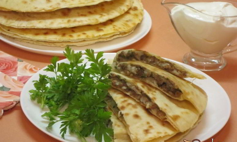 Рецепт гезлеме — турецких лепешек с мясом