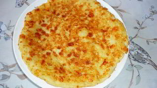 Лепешка из сулугуни жареная