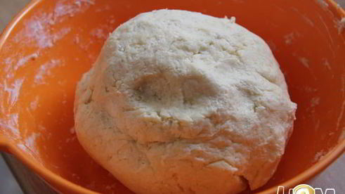 лепешка из творожного теста с сыром