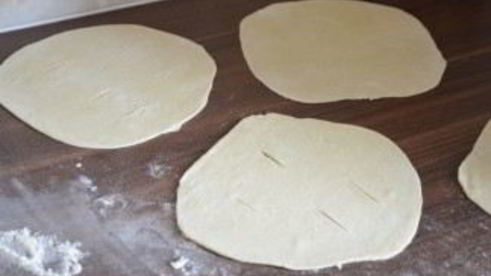 лепешки на сковороде без дрожжей