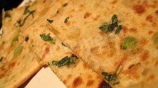 Лепешки с картошкой на сковороде Алу Паратха