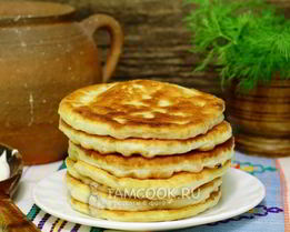 Лепешки с сыром дрожжевые