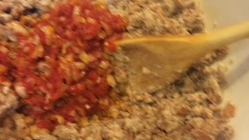 лобиани — лепешка с фасолью