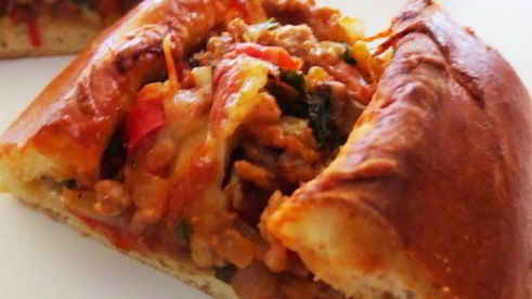 пиде — турецкая лепешка в форме лодочки с начинкой из фарша