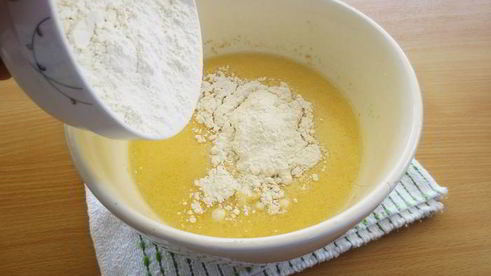 пиде — турецкая лепешка в форме лодочки с начинкой из фарша