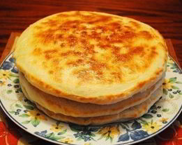 Простые сметанные лепешки на сковороде