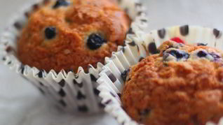 Черничные мини-маффины с корицей