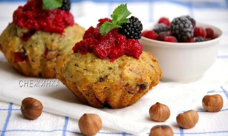 Рецепт клюквенно-ежевичных маффины с фундуком