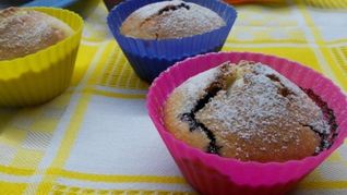 Маффины с черной смородиной