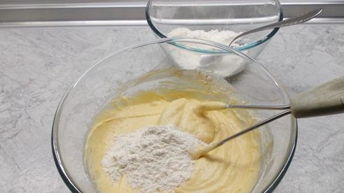 маффины с черной смородиной