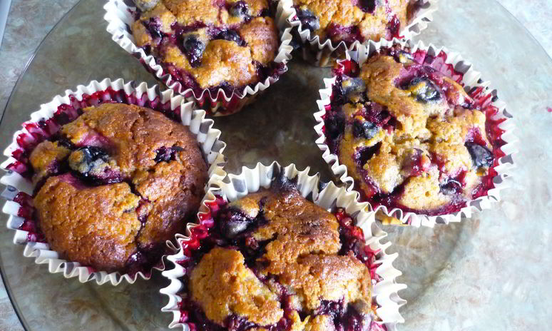 Рецепт маффинов с морковью и черной смородиной