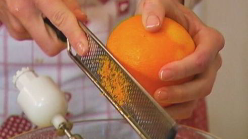 маффины с сухофруктами и фисташками