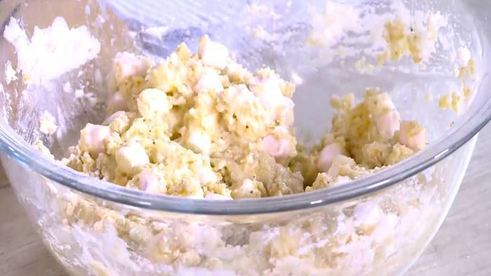 маффины с зефиром и малиной