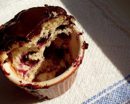 Маффины со смородиной