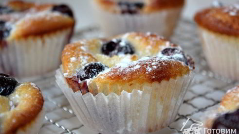 творожные маффины с кремом патисьер и черешней