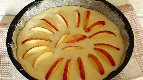 манник на сметане с яблоками